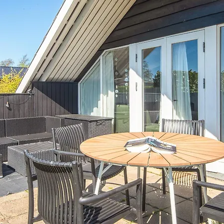 5 Person In Hébergement de vacances *